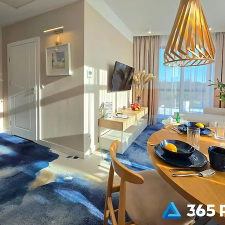 365pam - Water & Boulevard *